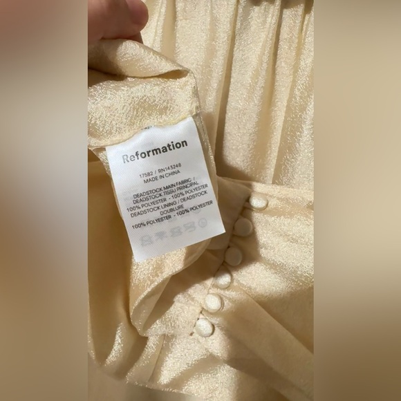 Reformation Carlow Two Piece in Buttercream, size 4, brand new, never worn. - Picture 16 of 16
